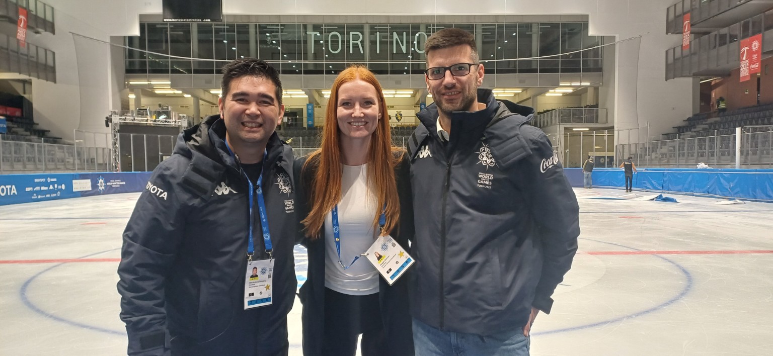 International colleagues at PalaTazzoli during Turin 2025